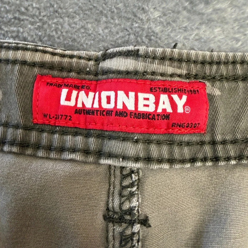 Unionbay Mens Camo Cargo Shorts Green Brown Size 42 Stretch Cotton Utility Camo